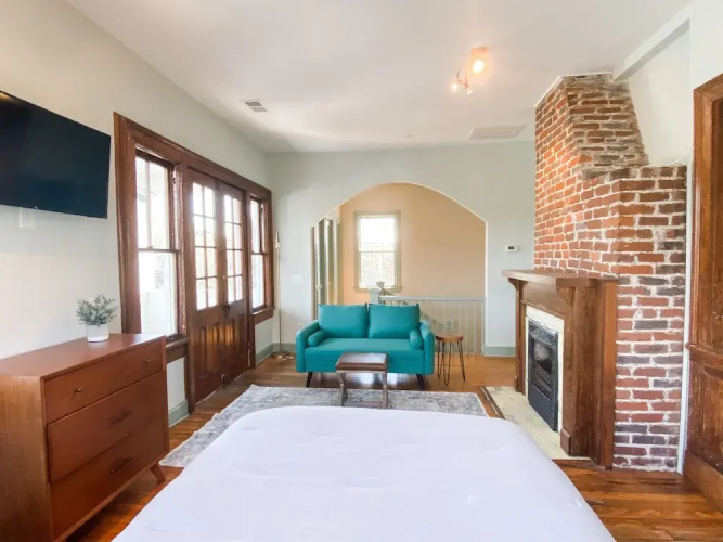 Charming & Central Executive Rentals