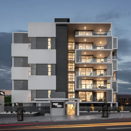 2 Bedrooms Apartment