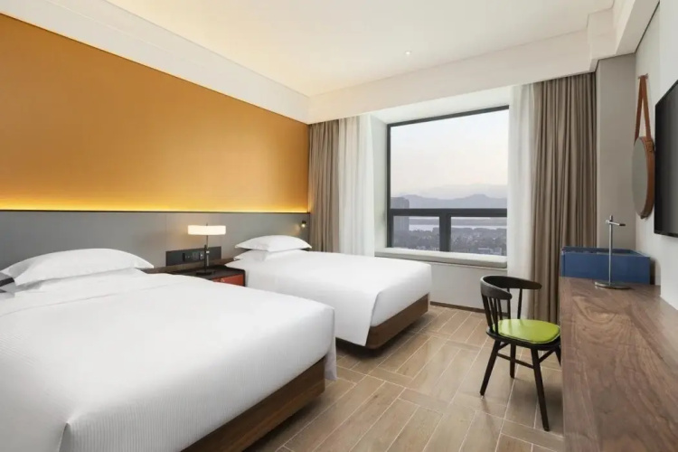Emmy Hotel