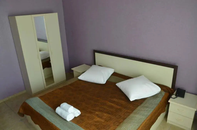 Star Hotel+