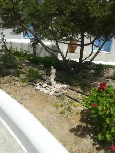 Sarakiniko View Studios