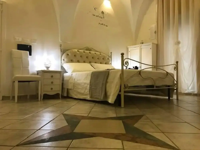 26 Suite Home