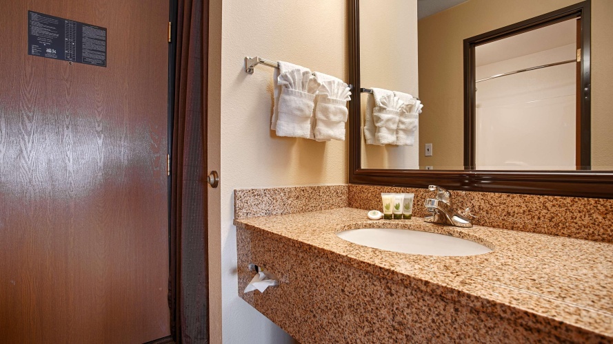 Best Western Plus Corning Inn photo 10
