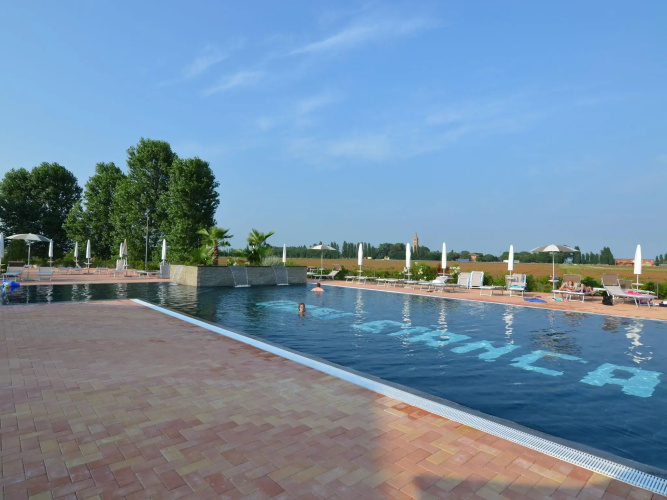 Quaint Apartment in Codigoro with Pool and Sauna