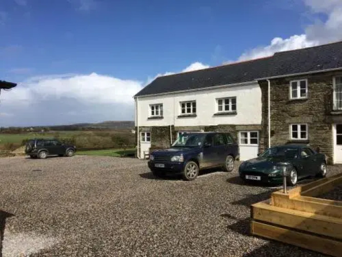 Rosewyn Farmhouse