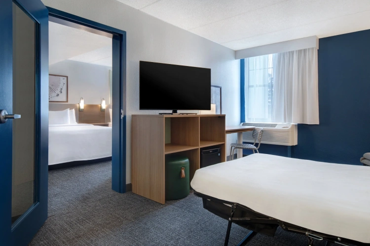 Quadruple Suite