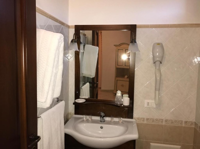 Standard Triple room with balcony