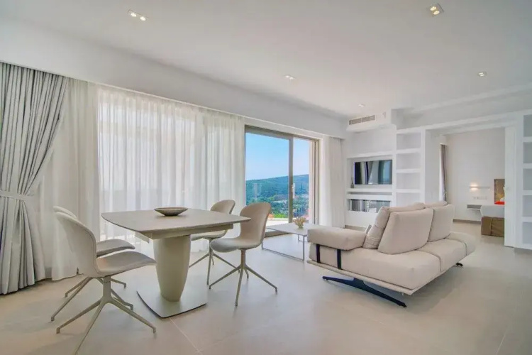 Livinghome Suites