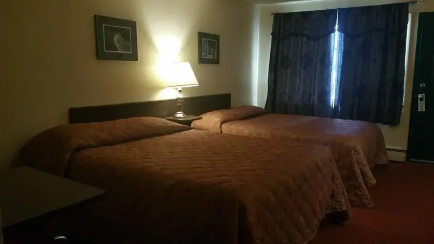 Tobin Lake Motel