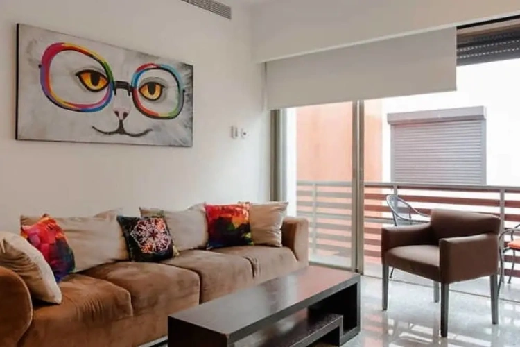 2 Bedrooms Apartment