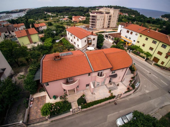 1 Bedroom Apartment with balcony and with view