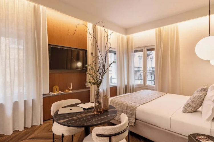 Deluxe Apartment