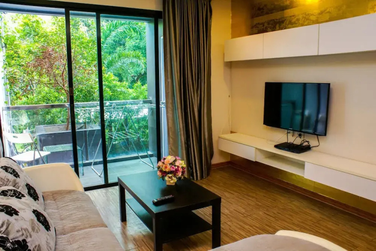 Sixty Six Pattaya Beach Road Apartment