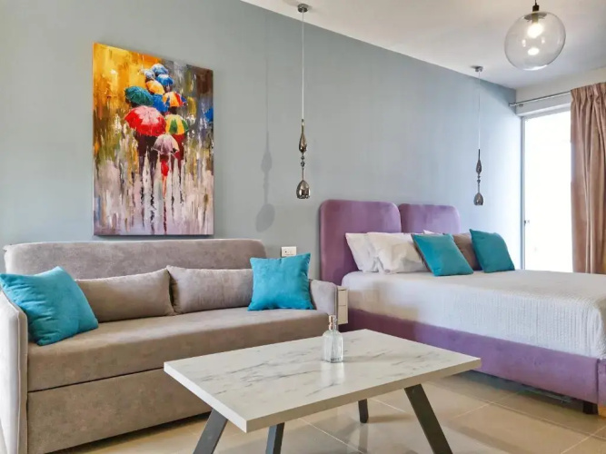 Epipleon Luxury Suites -104- Δωμάτιο 35τμ με βεράντα 35τμ μπροστά στη θάλασσα