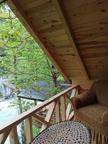 2 Bedrooms Bungalow with river view