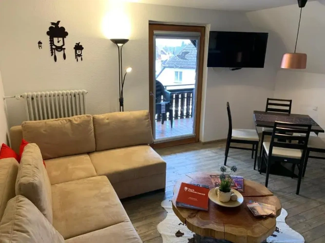 2 Bedrooms Apartment