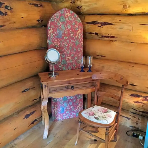 Hesperus Lodge