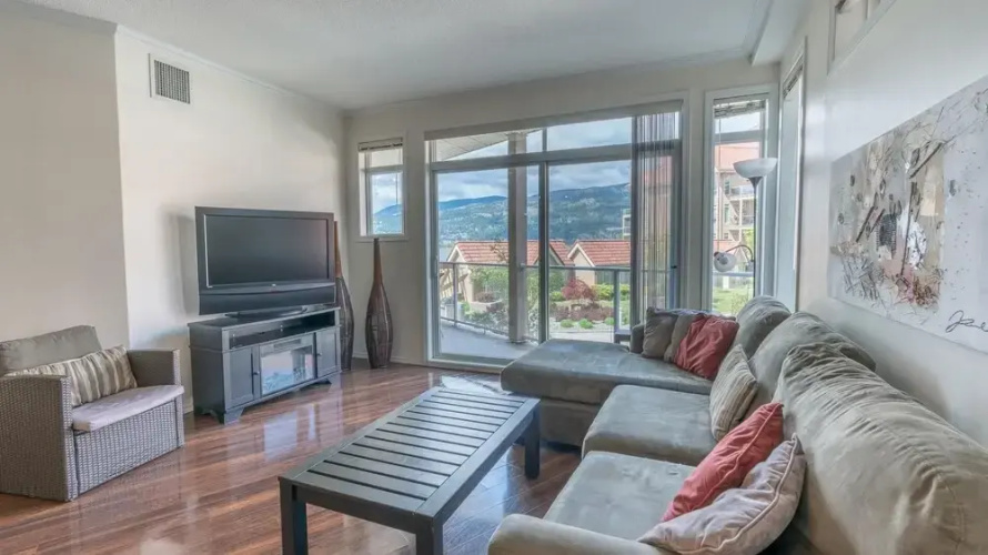 Two Bed Two Bath Two Pools