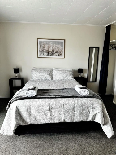 Deluxe Studio