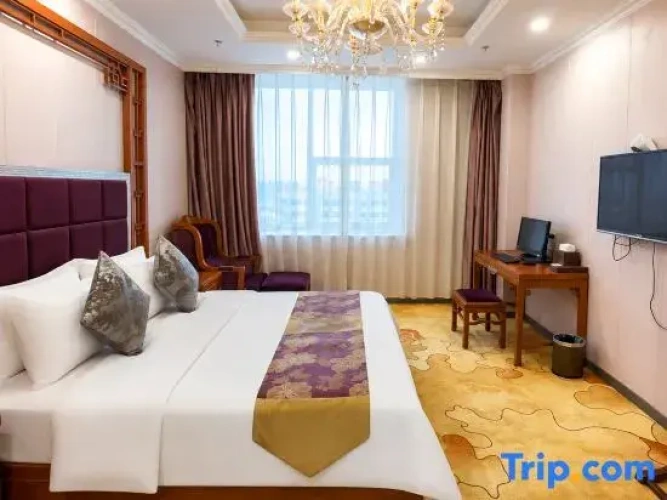 Business Quadruple Suite