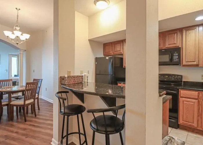 2 Bedrooms Apartment