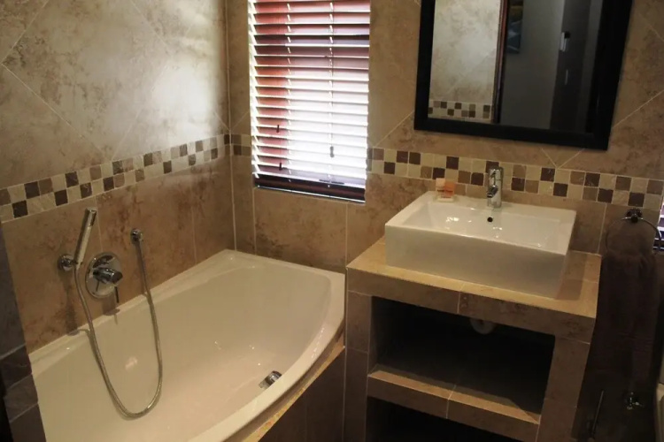 8 Santorini Self catering