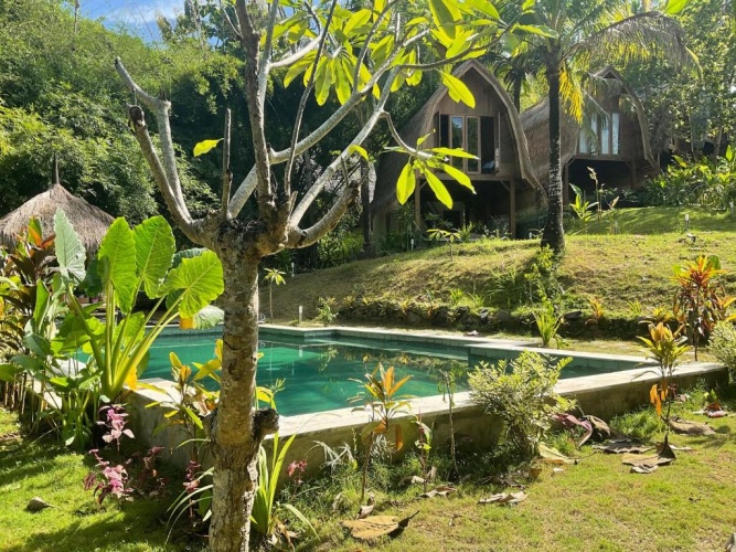 Deluxe Double Bungalow with garden view