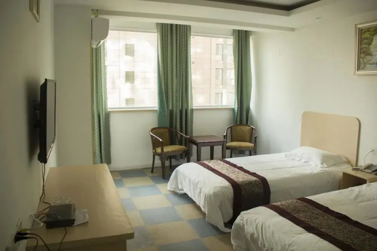 Lanting Business Hotel(青岛兰亭商务宾馆)