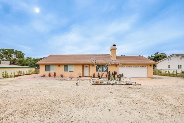 Updated Abode: 22 Mi to Joshua Tree National Park!