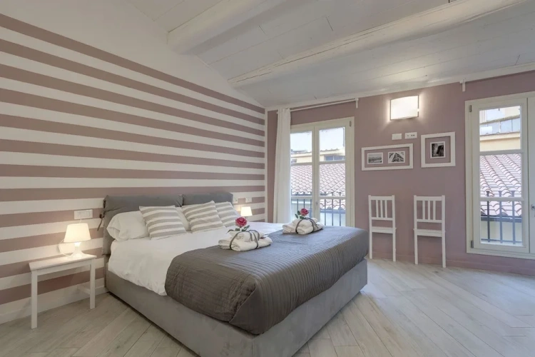 3 Bedrooms Apartment