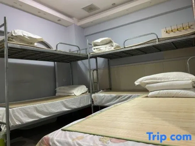Bed in Dorm (male dorm)