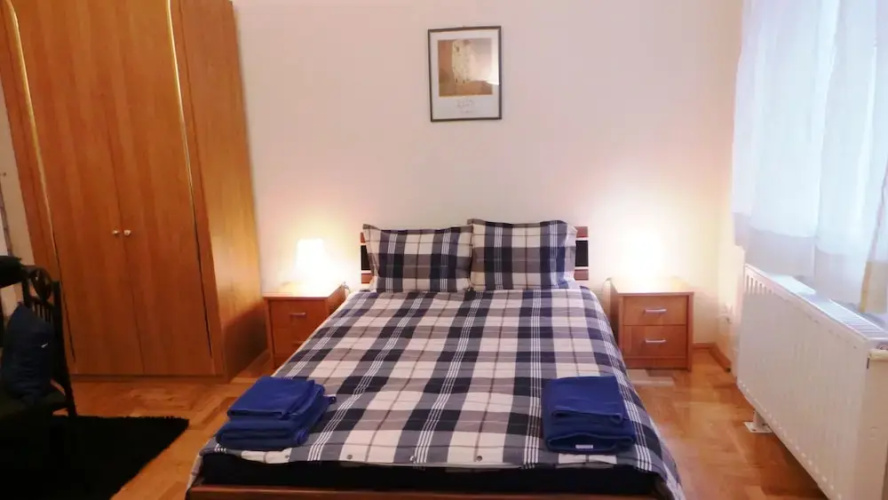 Mandy Apartments