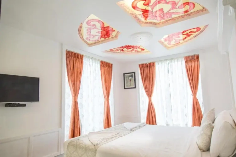 Superior Suite with balcony and with view