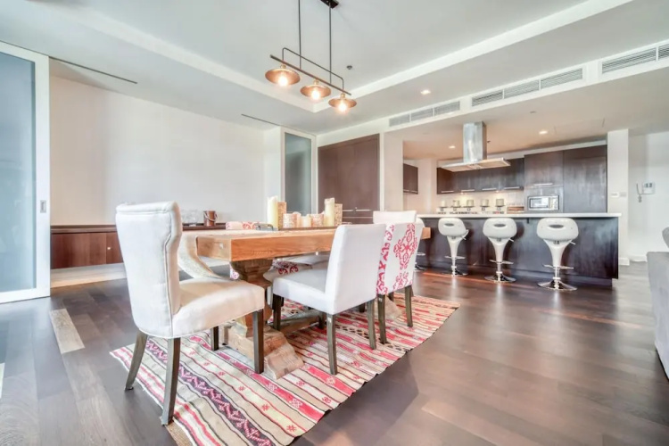 Sleek and Convenient 1BR Apt in Difc