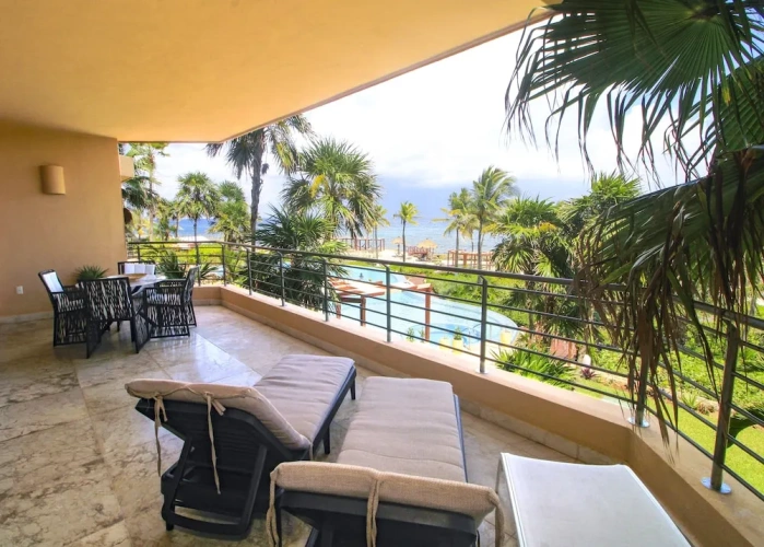 2 Bedrooms Luxury Apartment oceanfront
