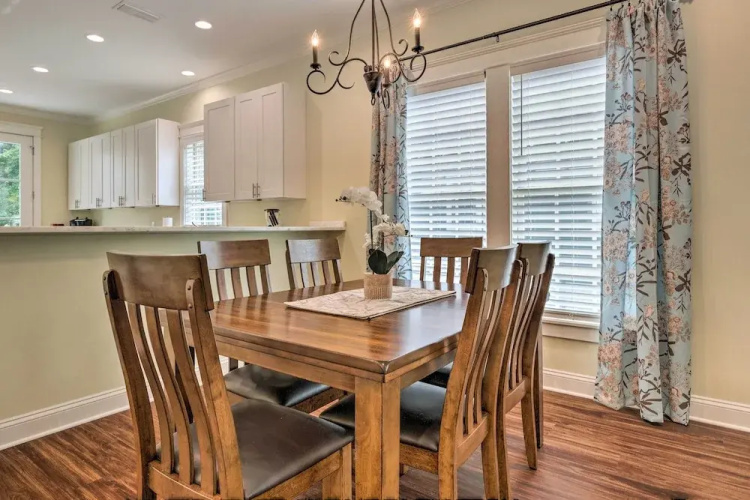 2 Mi to Dauphin St! Charming Home in Mobile