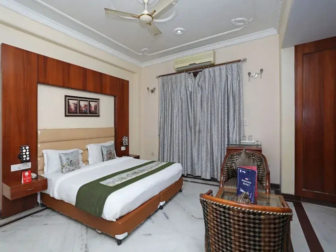 OYO 2801 Magnate Hotel