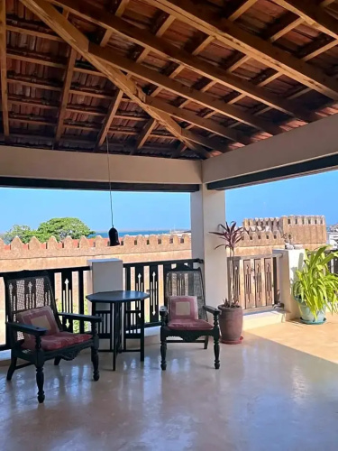 Subira House