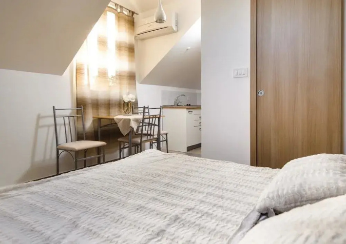 La Perla Apartments