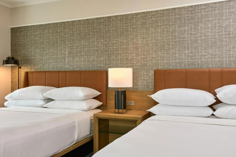 Sheraton Grand Sacramento Hotel