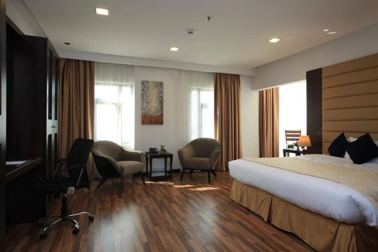 Golden Tulip Al Khobar Suites