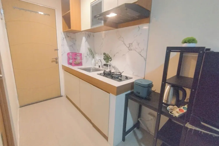 Modern Look Studio Near Iph School At Bale Hinggil Apartment