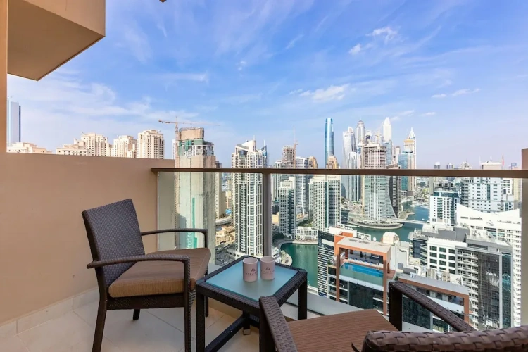 1 Bedroom Premium Apartment with balcony and with canal view