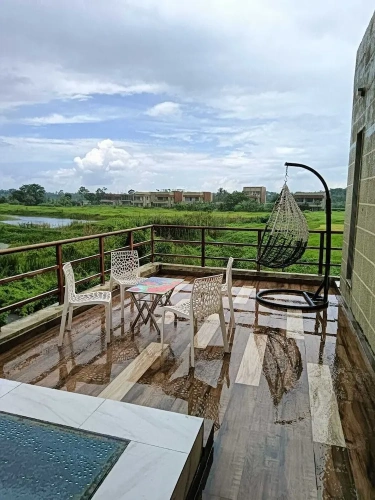 Standard Single room with balcony and with pool view