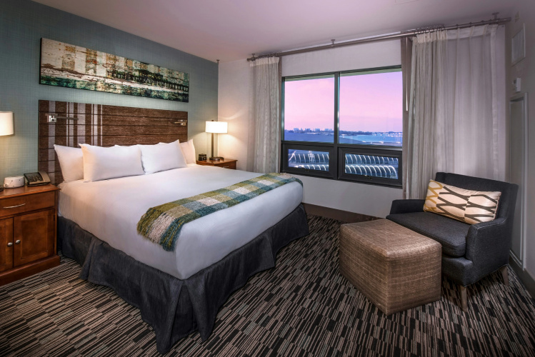 Hilton San Diego Gaslamp Quarter photo 7