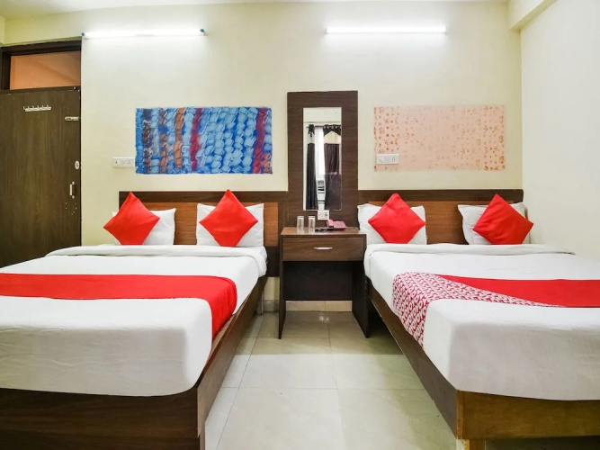 OYO 16170 Bansiya Palace