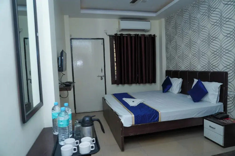 Happy Stay by OYO Rooms