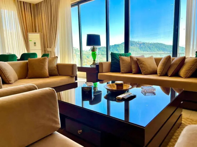 2 Bed Royal