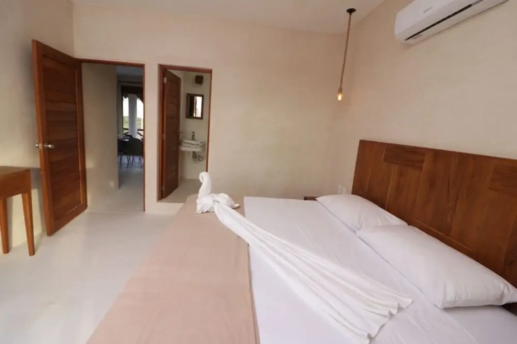 Deluxe Quadruple room with balcony