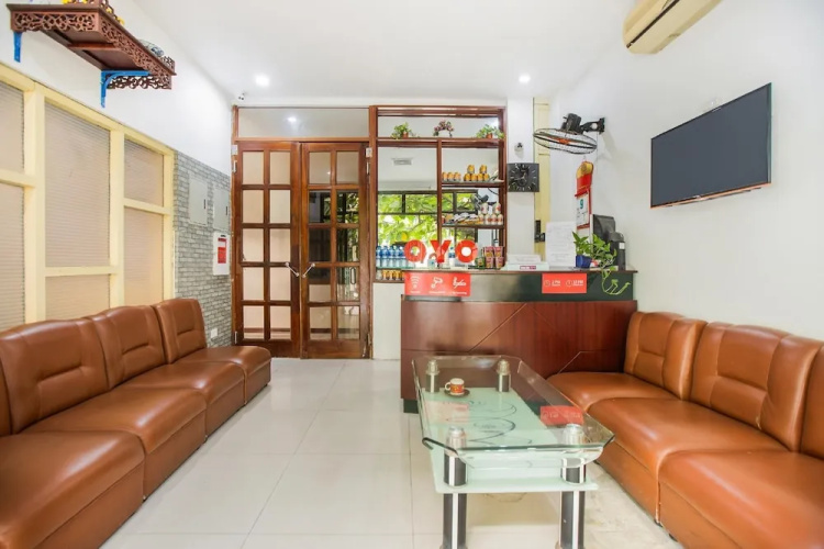 Giao Thong Hotel